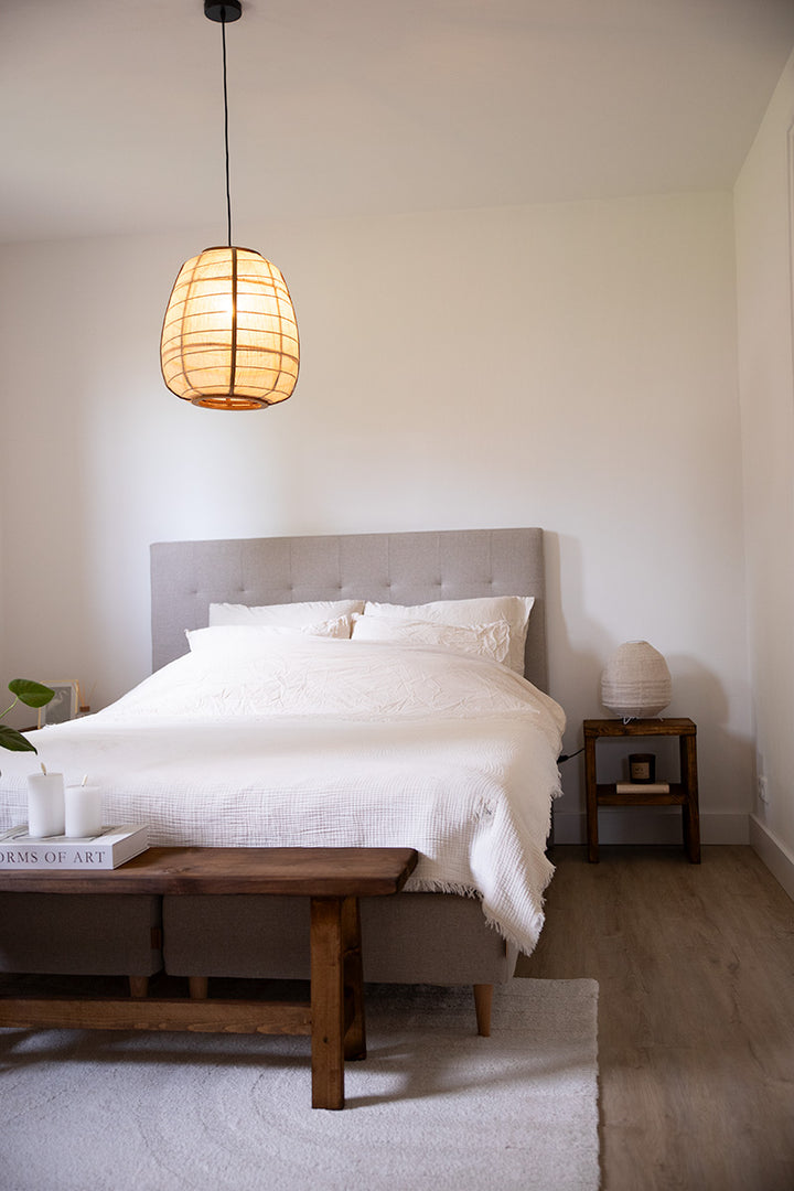 Houten bankje van Baan Woods, perfect voor aan het einde van het bed in de slaapkamer