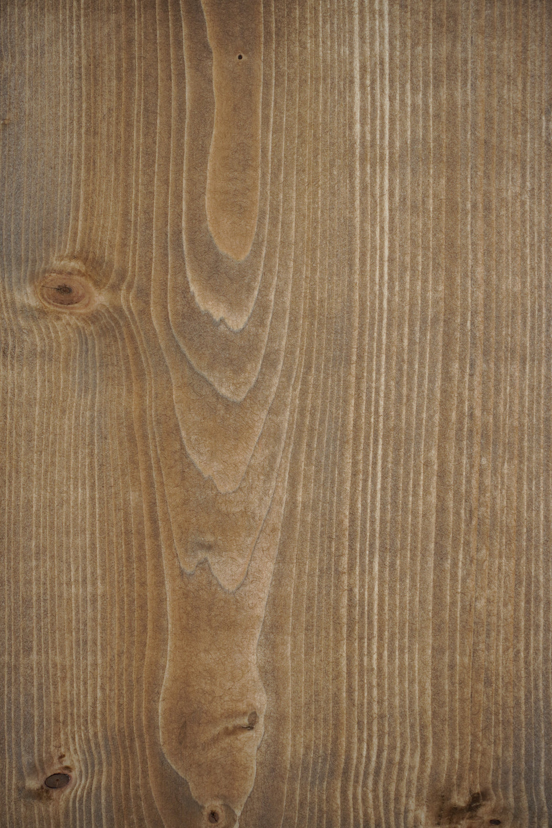 Houten staaltje in de kleur middenbruin van Baan Woods