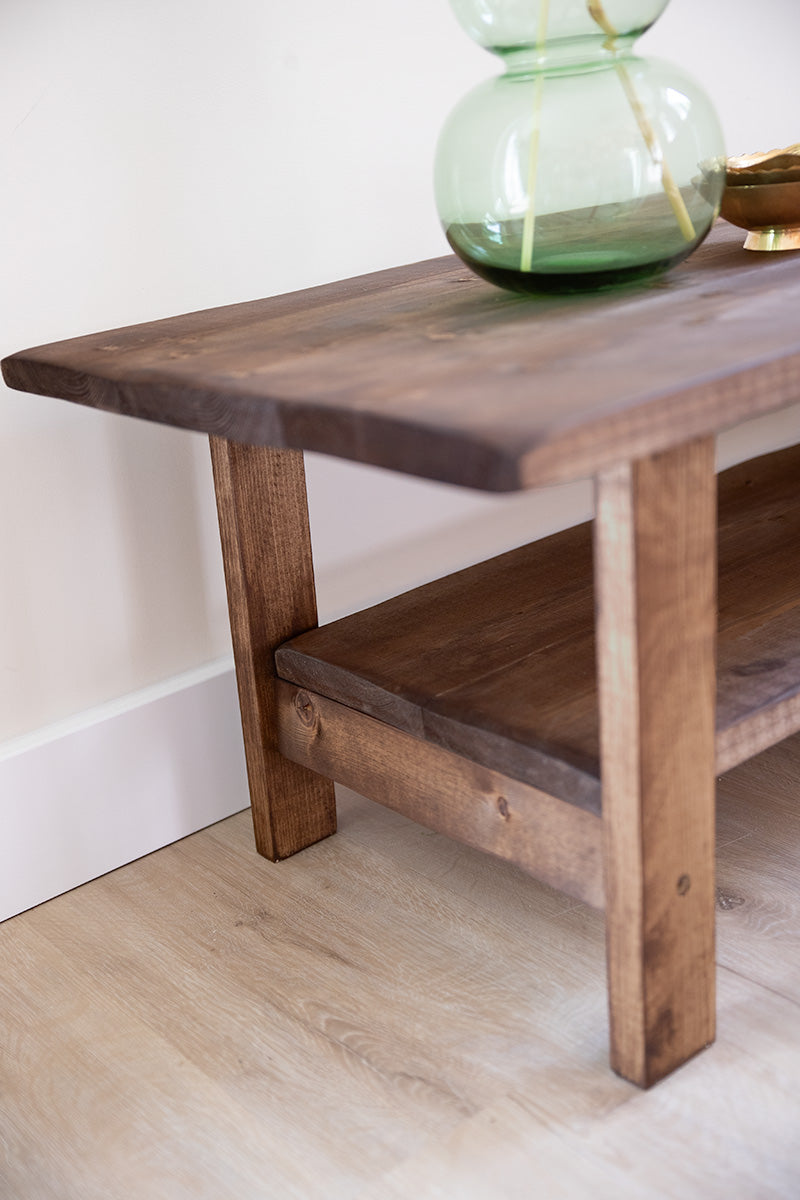 Lage donkerbruine houten salontafel Beer met praktisch tussenblad voor accessoires