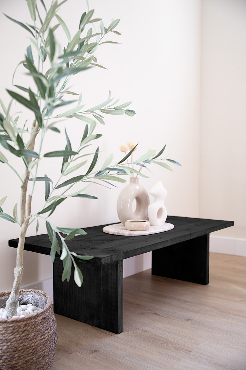 Zwarte houten salontafel Bliss van Baan Woods