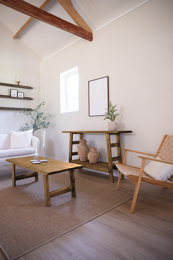 Op maat gemaakte meubels van Baan Woods in de kleur middenbruin 