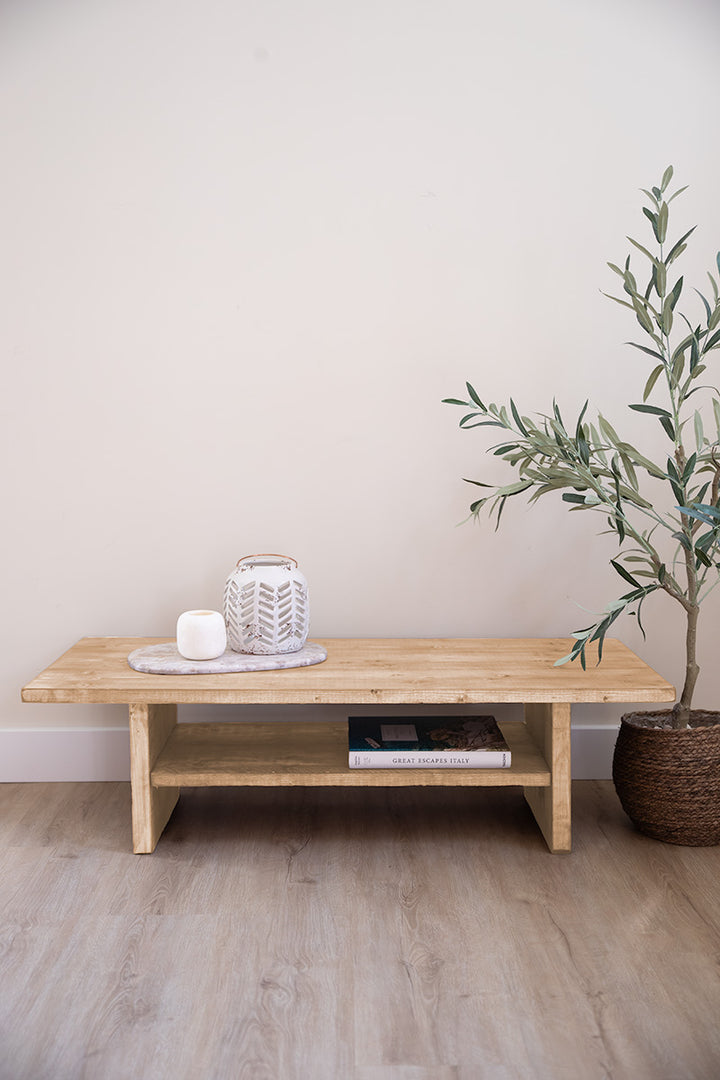 Lichtbruin houten salontafel, perfect voor in japani en een licht interieur 