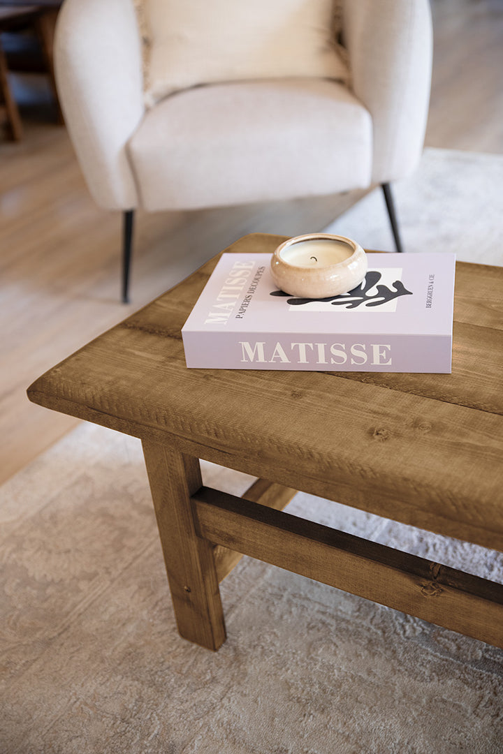 Lage houten salontafel, ideaal voor woonkamer