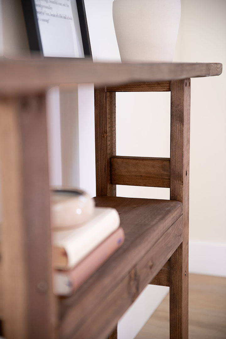 Moderne houten sidetable van Baan Woods, uniek en handgemaakt 