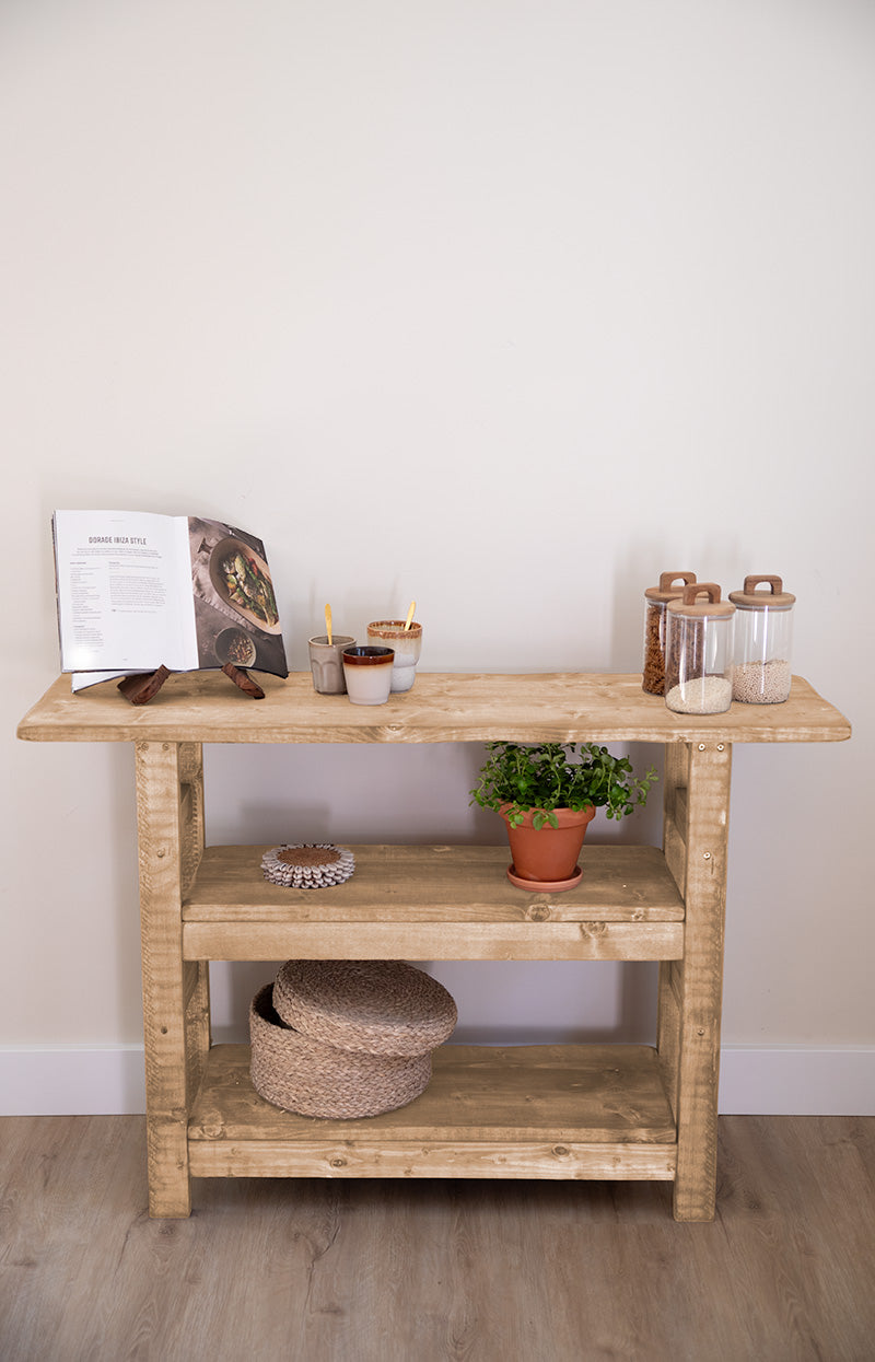Houten sidetable Bruut in lichtbruine kleur van Baan Woods 