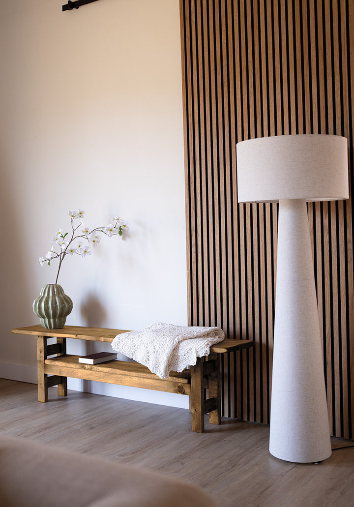 Houten sidetable Wolf met tijdloze uitstraling