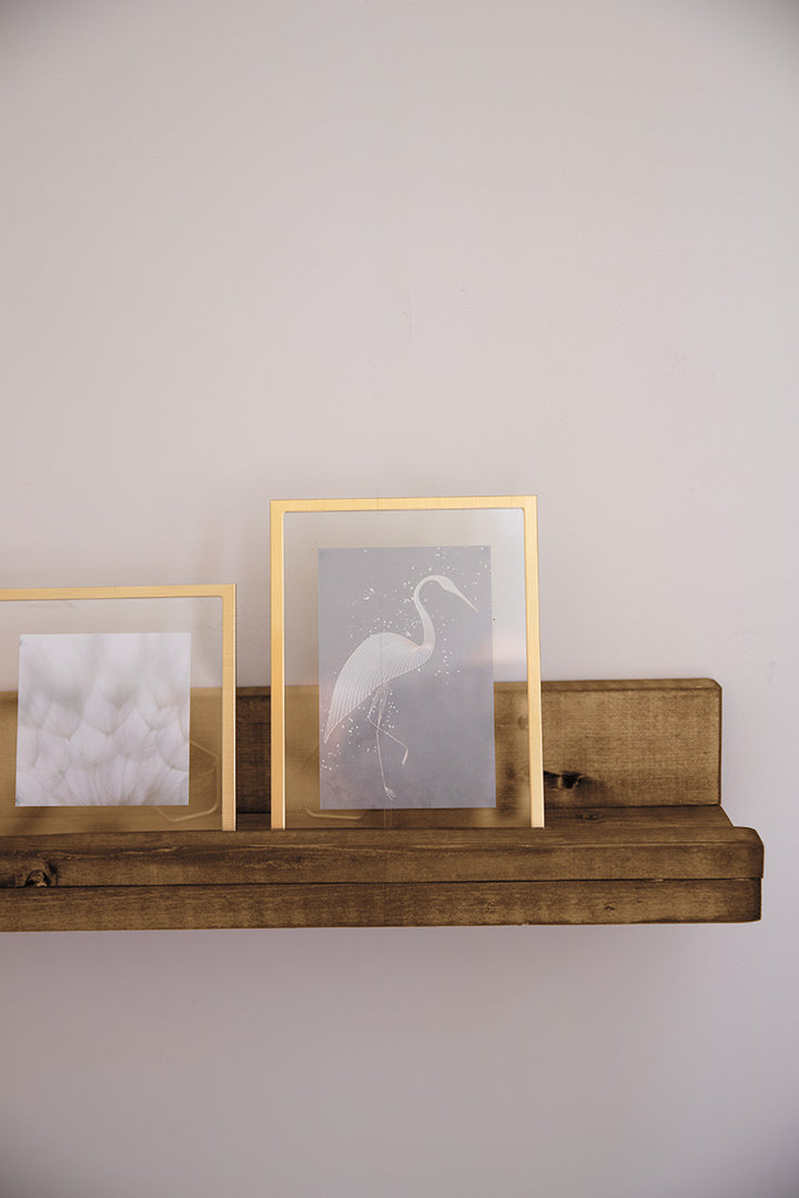 Wandplank in de kleur middenbruin van Baan Woods