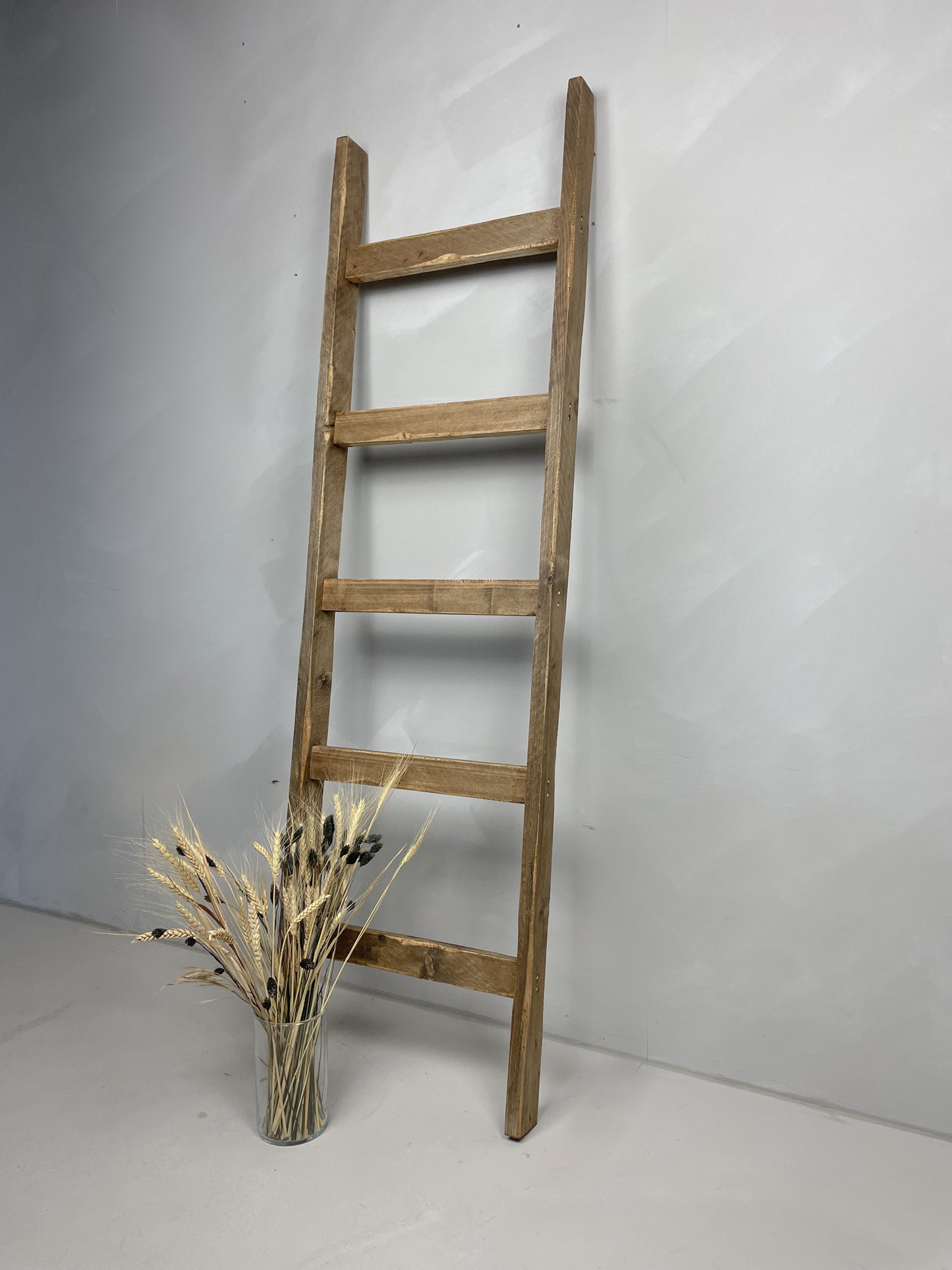 Ladder Wall